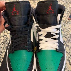 Jordan 1 mid